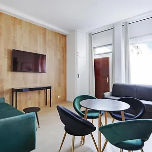 Apartment Off Majesti In Marais - Rue Du Petit Musc, Paris