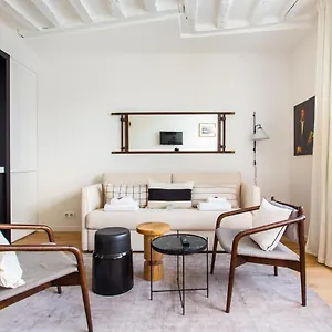 Apartment Cozy -2br-6p- Cathedrale De Notre-dame, Paris