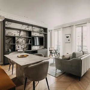 Apartment Highstay - Luxury Serviced - Champs-elysees, Paris